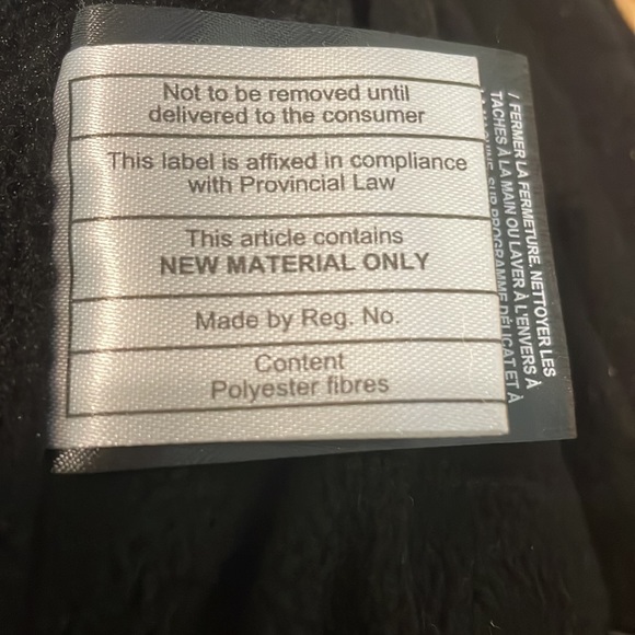 CANADA POOCH Shiny Insulated Dog Puffer Vest - Picture 6 of 7